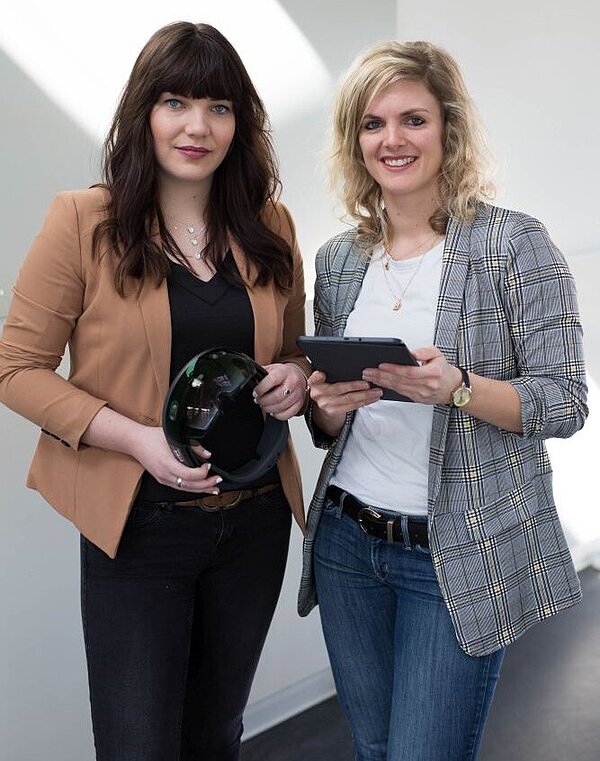 Sophie Seifert und Lena Salm (Foto: Marco Dirr/HTWK Leipzig) Sophie Seifert und Lena Salm