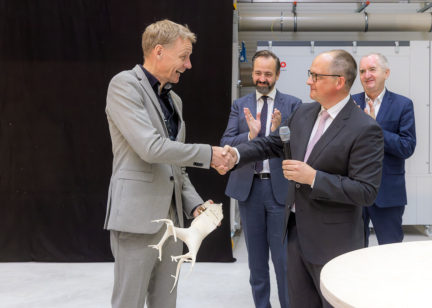 Einweihung des Holzbauforschungszentrums