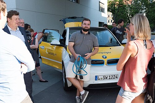 Leipzig fährt elektrisch – Mitfahrgelegenheit im Elektroauto Leipzig fährt elektrisch – Mitfahrgelegenheit im Elektroauto