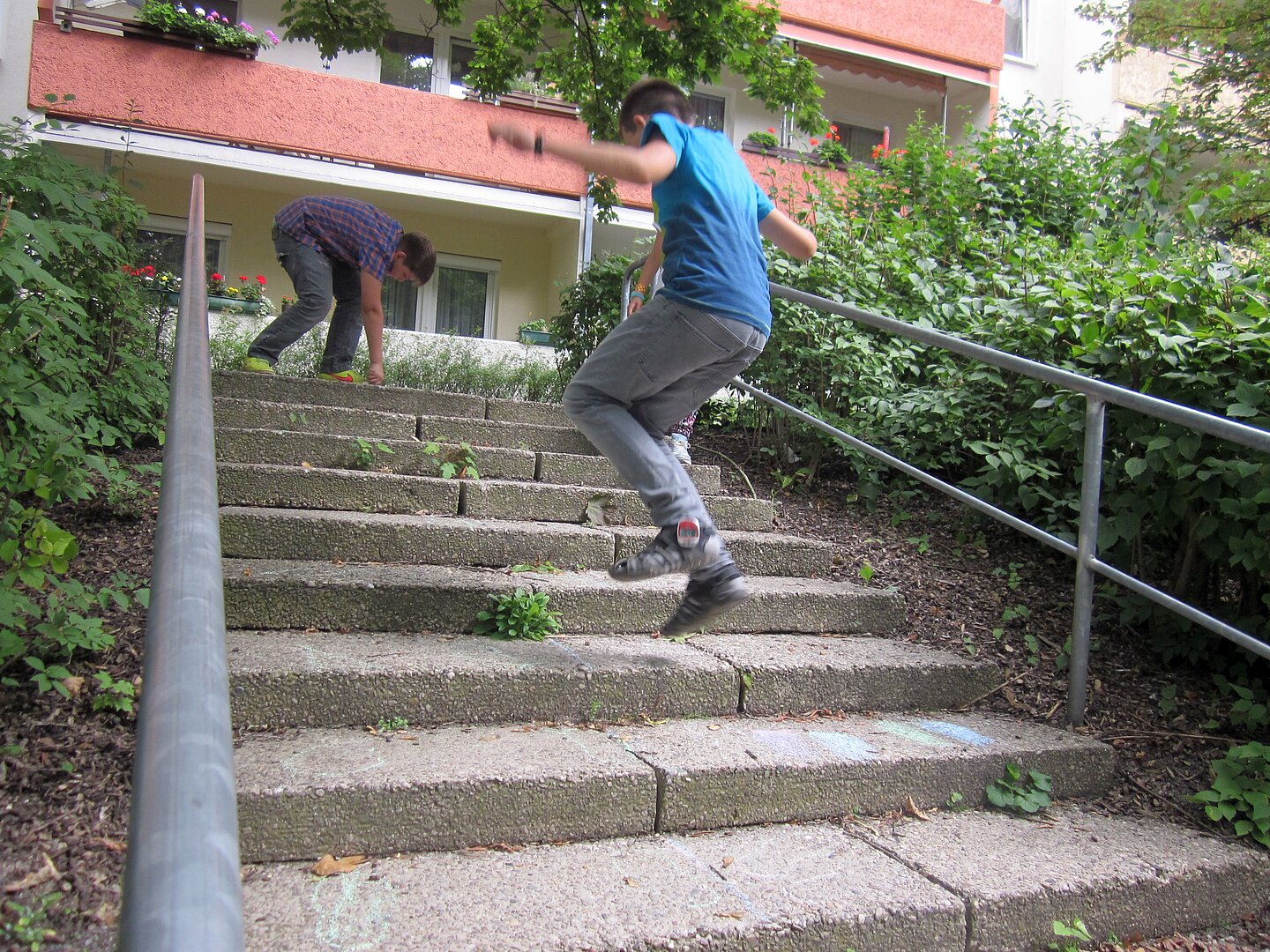 SpielRaum Grünau (Foto: Maria Garz, Grünau bewegt sich) Kinder beim Spielen