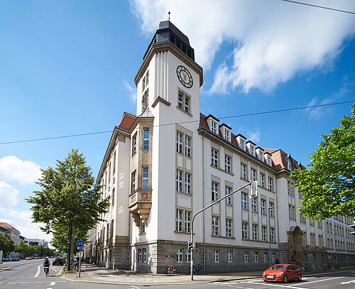 HTWK Geutebrück-Bau Geutebrück-Bau Außenansicht