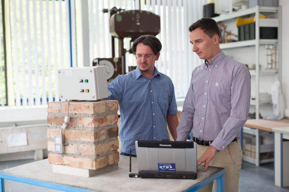 Ein automatisiertes Monitoring- und Managementsystemen Ein automatisiertes Monitoring- und Managementsystemen